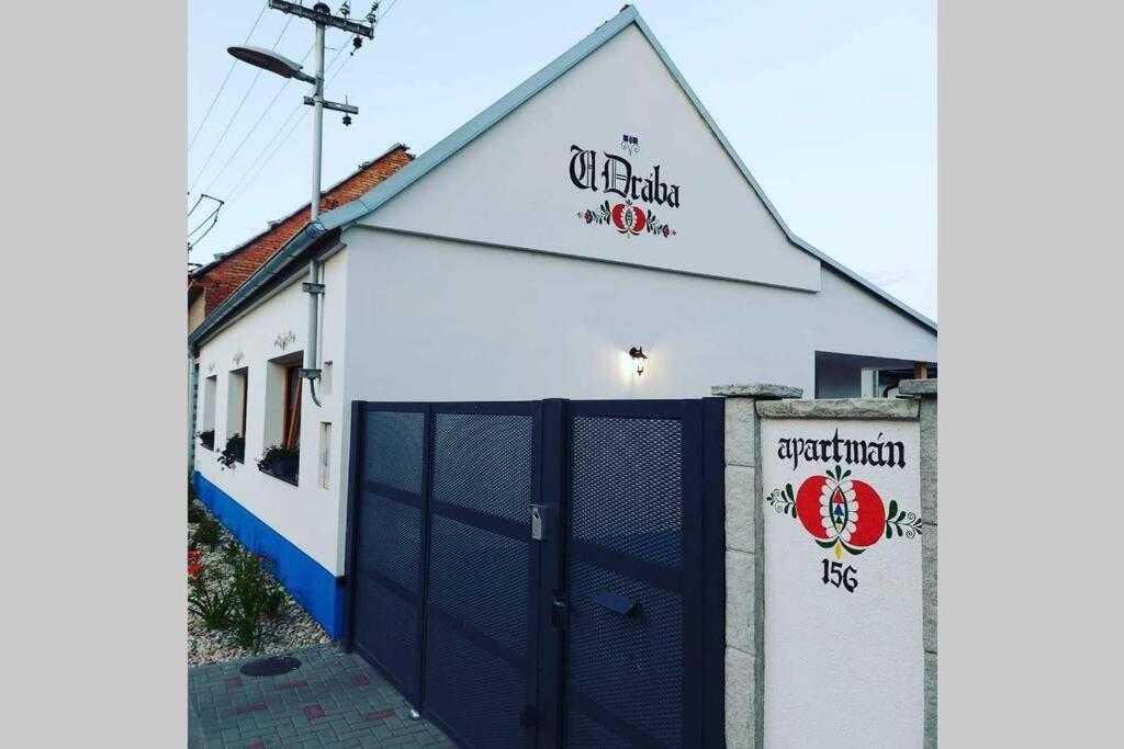 Apartman U Draba: Ubytovani Na Slovacku V Miloticich U Kyjova Milotice Bagian luar foto